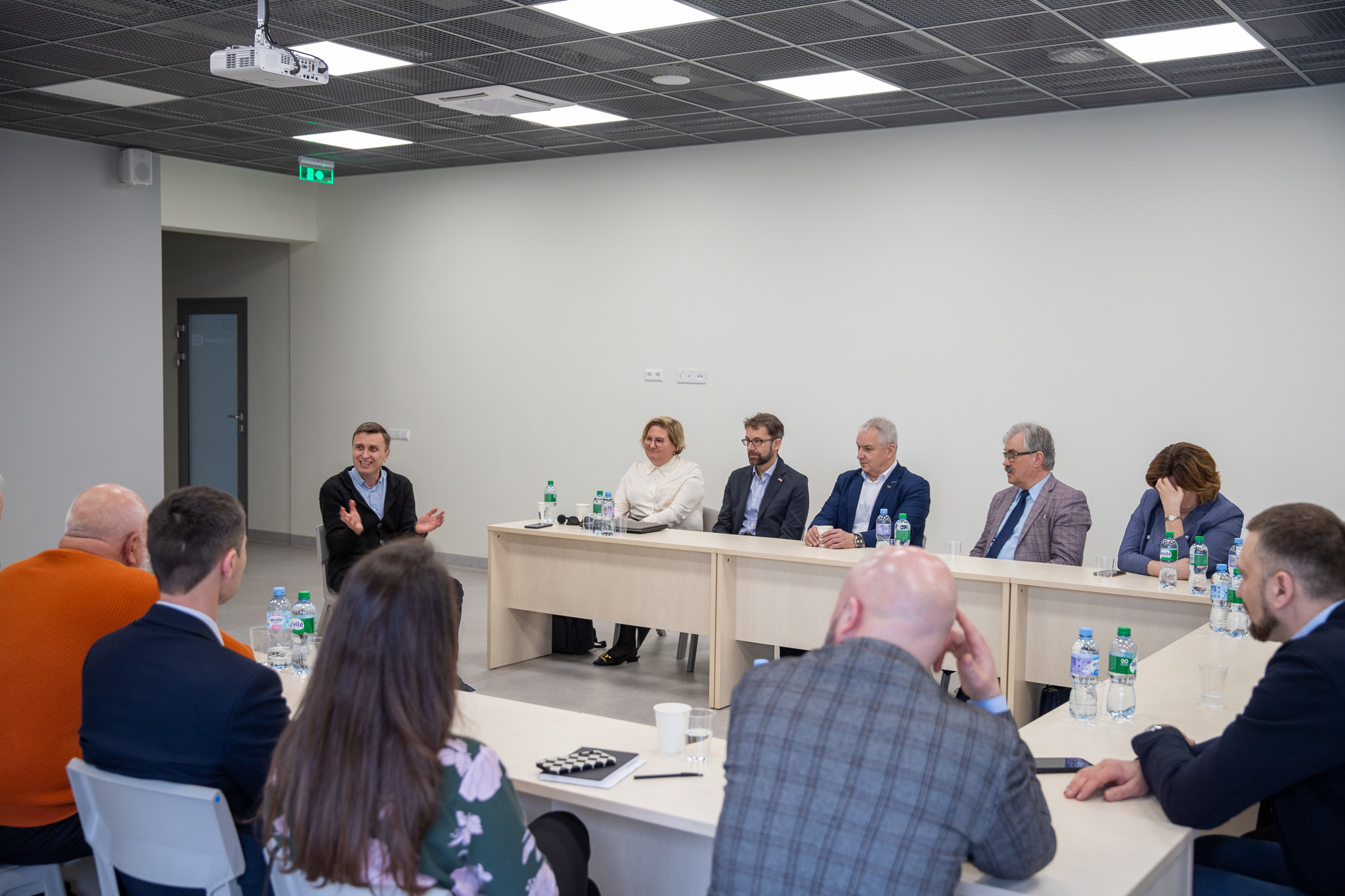 Diskusija „Kas turi sumokėti už tinkamą darbuotojų parengimą: verslas ar valstybė? “