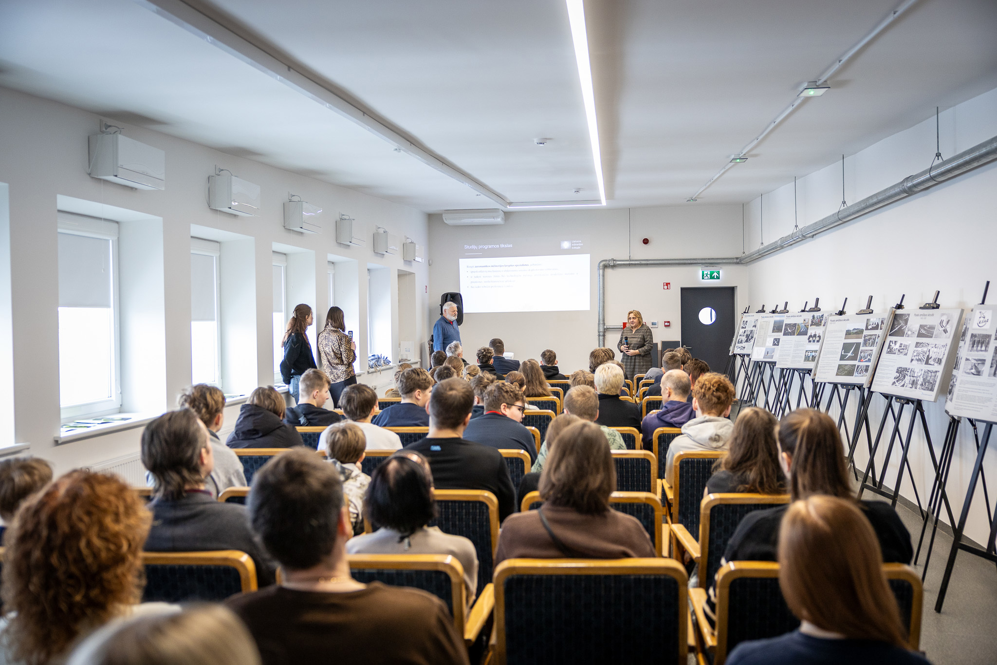 LIK atstovai Lietuvos aviacijos muziejuje