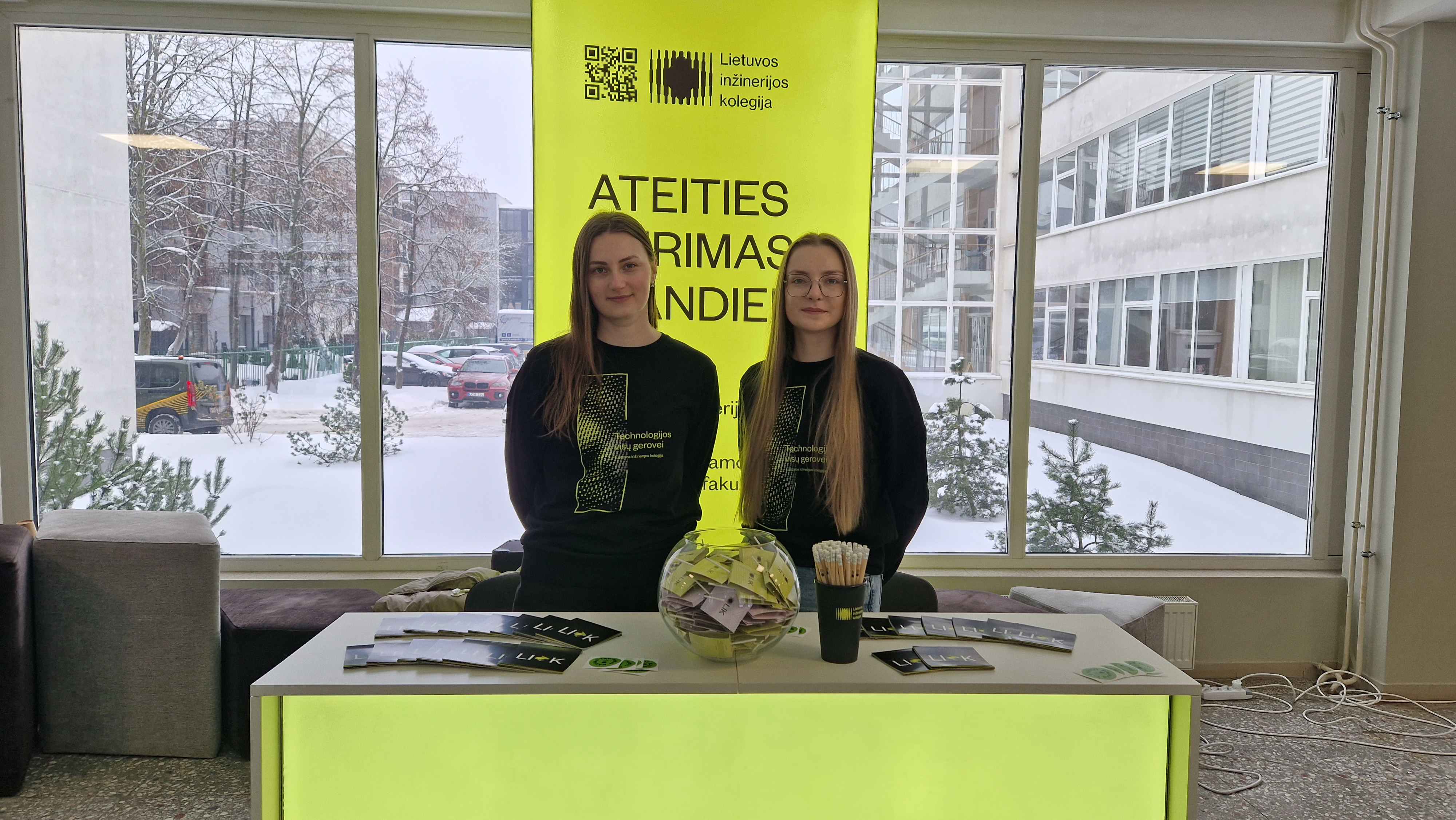 Lietuvos inžinerijos kolegijos atstovės dalyvavo kontaktų mugėje „Gauk kontaktą – pasirašyk kontraktą 2026“