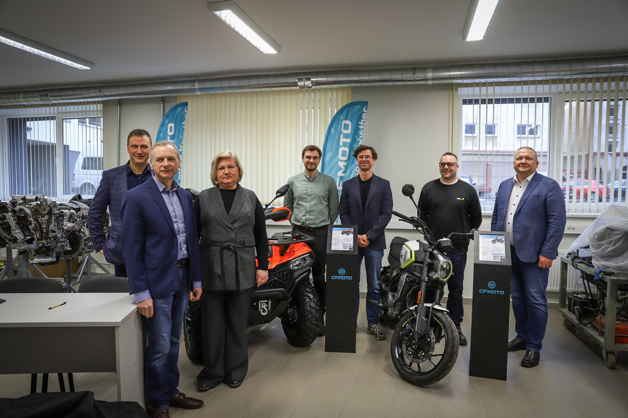 Lietuvos inžinerijos kolegija pasirašė bendradarbiavimo sutartį su UAB „Motorider“