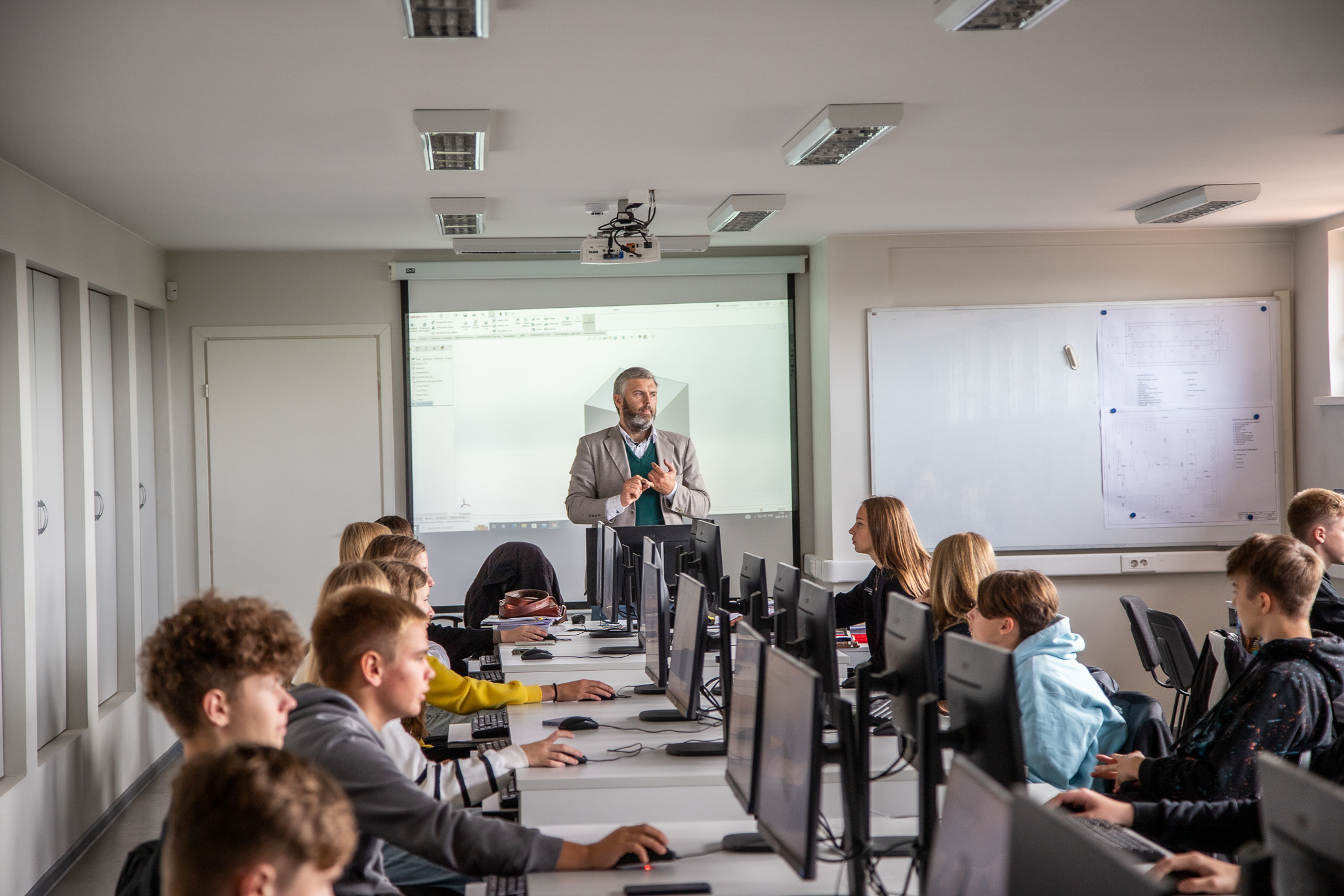 KAUNO J. BASANAVIČIAUS MOKSLEIVIŲ VIZITAS KTK