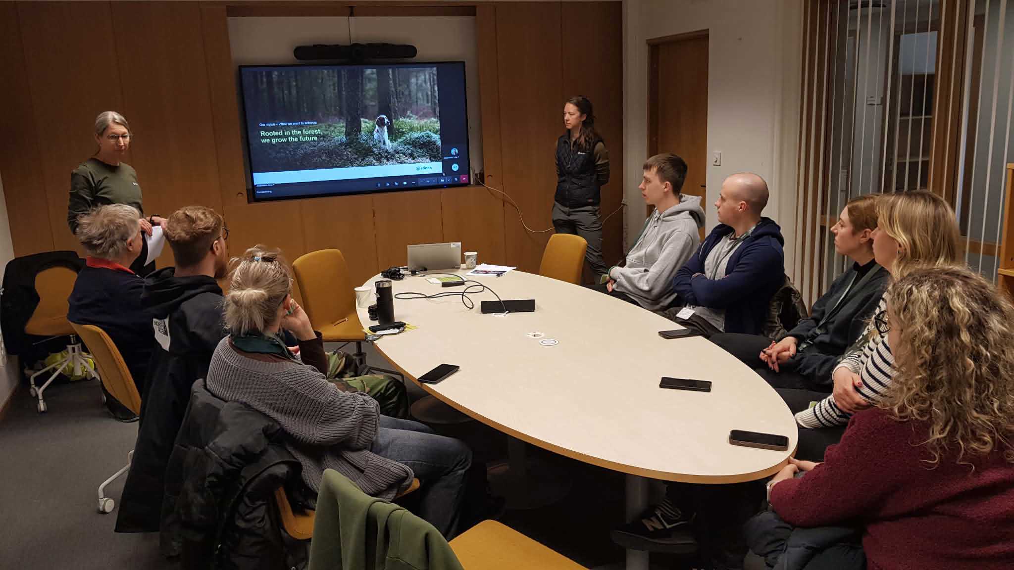 LIK atstovai Risbio profesinėje gimnazijoje (Švedija)