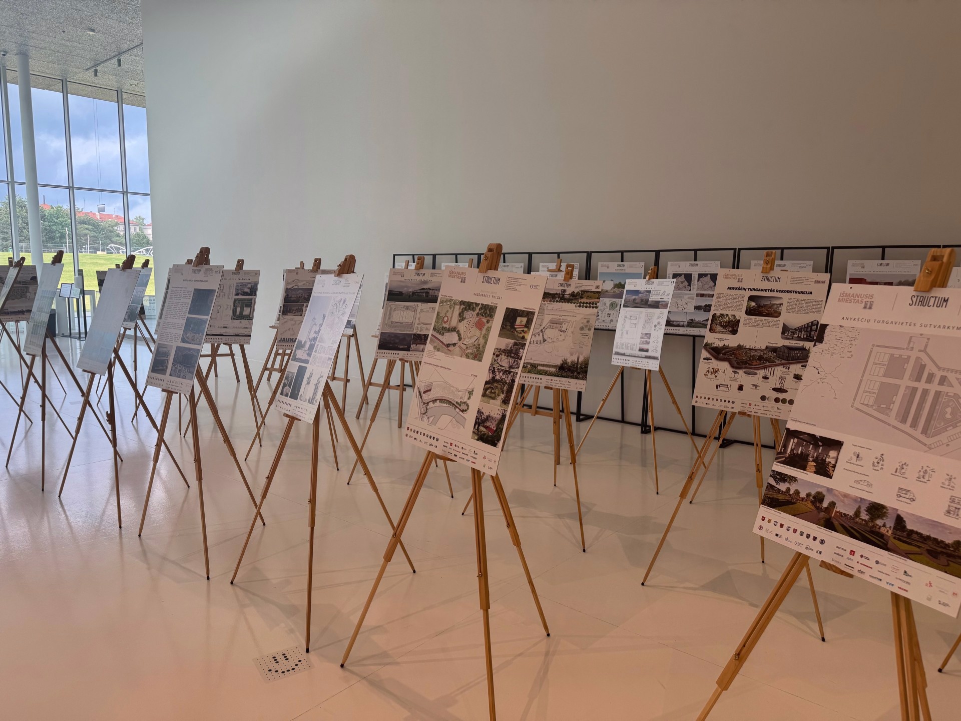 Lietuvos inžinerijos kolegijos studentės įvertintos architektūros konkurse „Išmanusis miestas 11“