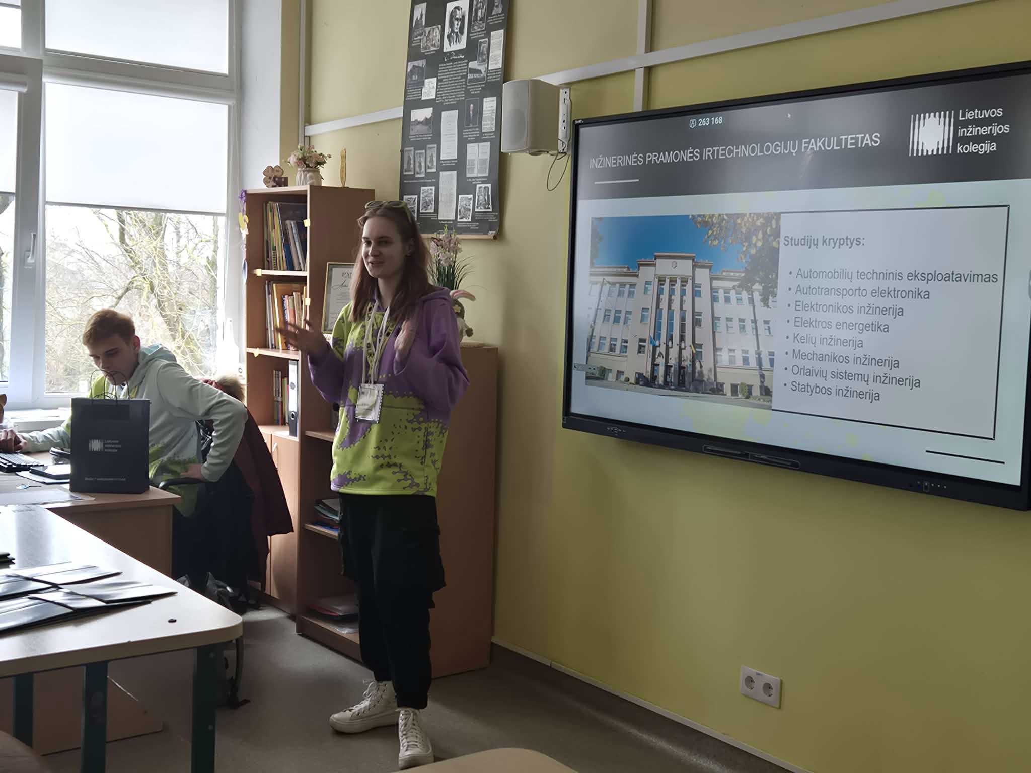 LIK atstovai dalyvavo karjeros renginiuose trijose Lietuvos gimnazijose